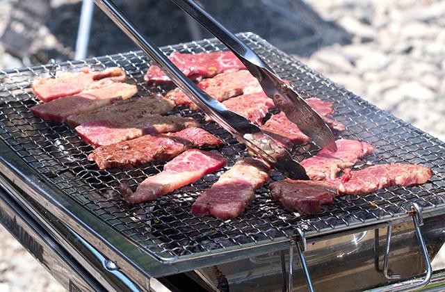 料理(肉焼き・屋外)