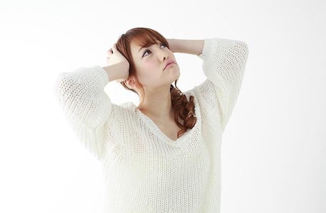 女性(悩み25・頭抱え・明)